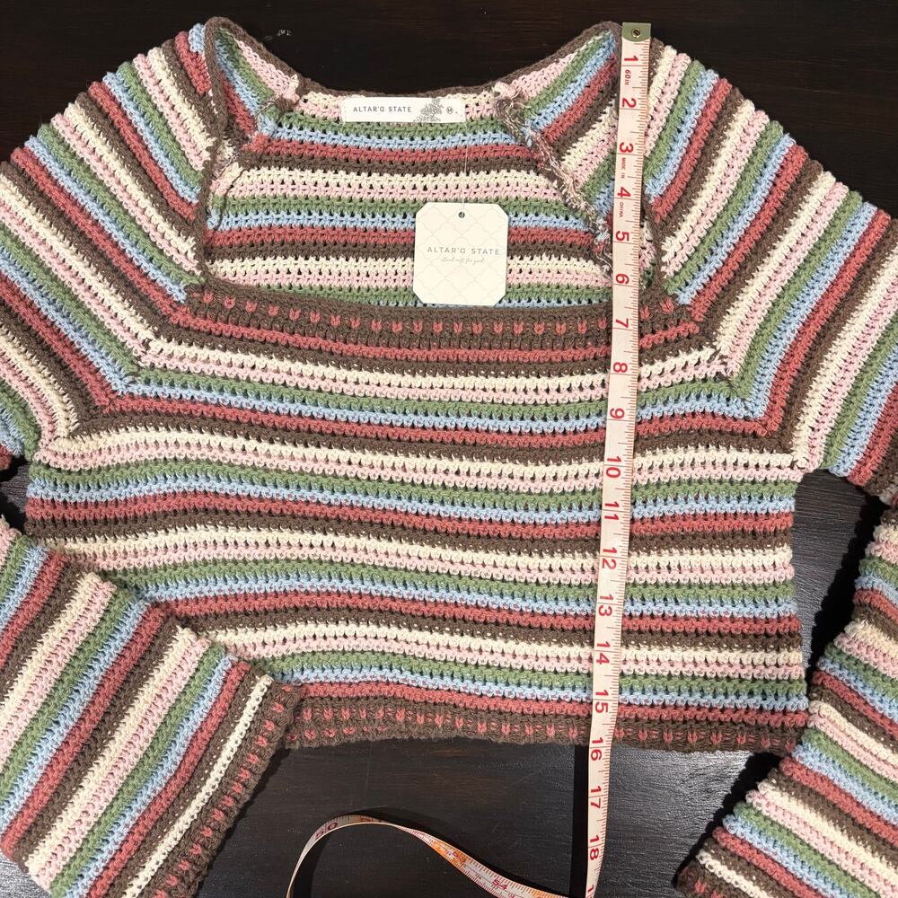 Altar’d State NWT Layla Striped Crochet Cropped Sweater Top M boho festival - Picture 5 of 5